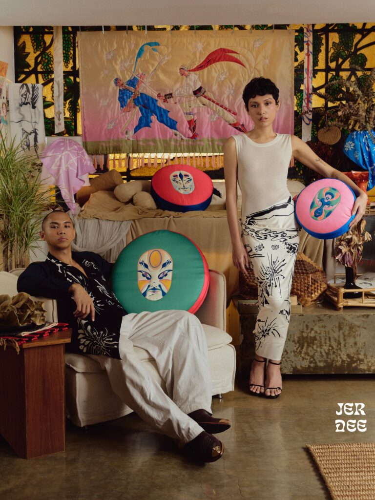 Models with quilted mask cushions